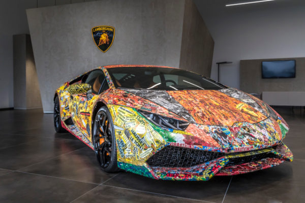 ARTCAR_LAMBO_013